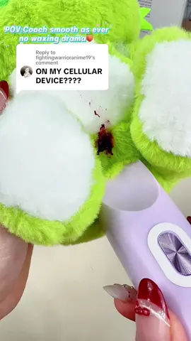 Replying to @fightingwarrioranime19 🤣🤣🤣🤣Your pockets and your 🐱will thank you!!🐱💗🫶🏻 #christmas2024 #shaver #razor #trimmer #bodycare #stockingstuffers #SelfCare #tiktokshopblackfriday #nopain  #prettygirl #ValentinesDay 