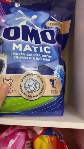 Omo matic cho máy giặt lồng ngang #omo #nuocgiat #maygiatlongngang #maygiatcuatruoc 