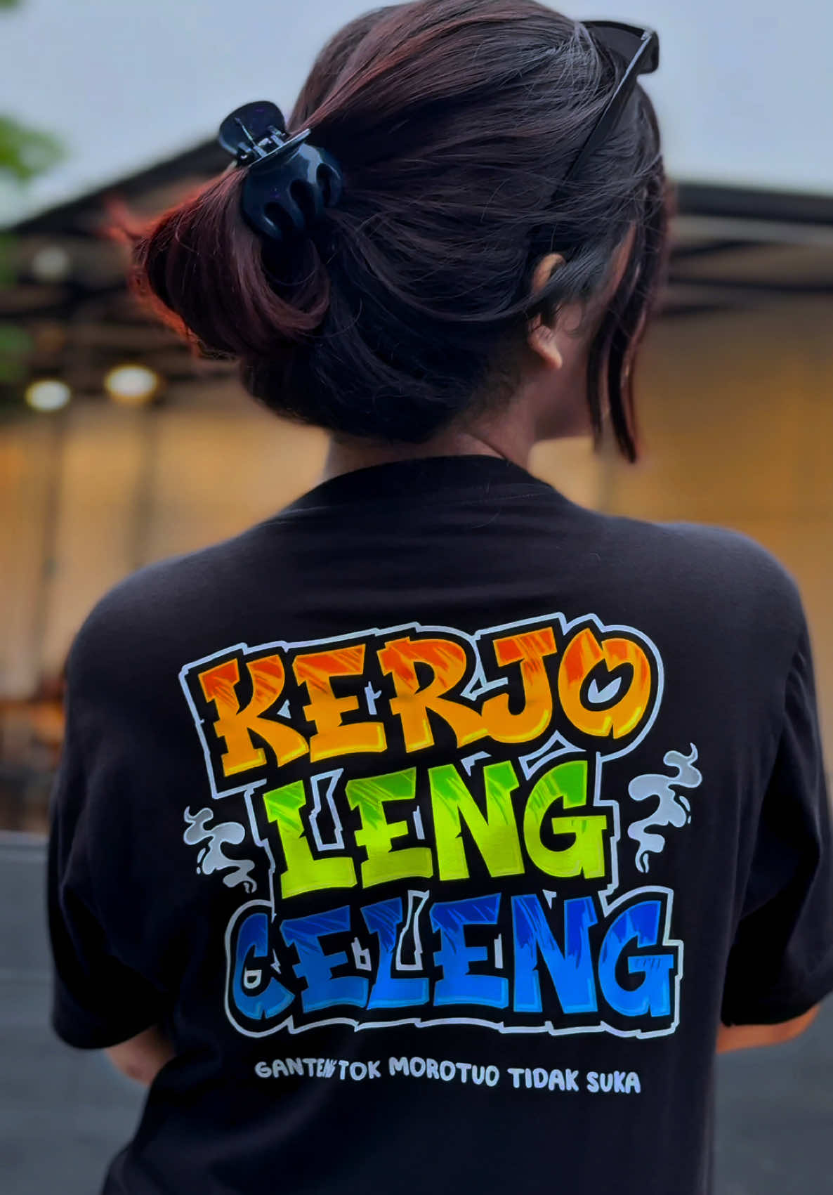 Kerjo leng celeng … Ganteng tok morotuo tidak suka 😆 #kerjo #pekerjakeras #celeng #kaosviral 