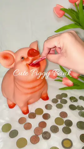 Gaganahan ka talaga mag-ipon kapag ganito yung piggy bank mo. Super cute piggy bank. #piggybank #cutepiggybank #giftideas #ipon #saving 