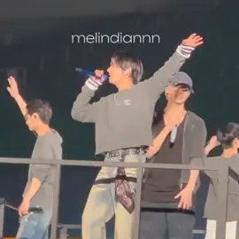 another POV of Jungwon got hit by Jake's mic😭😂 #jake #jungwon #enhypen 