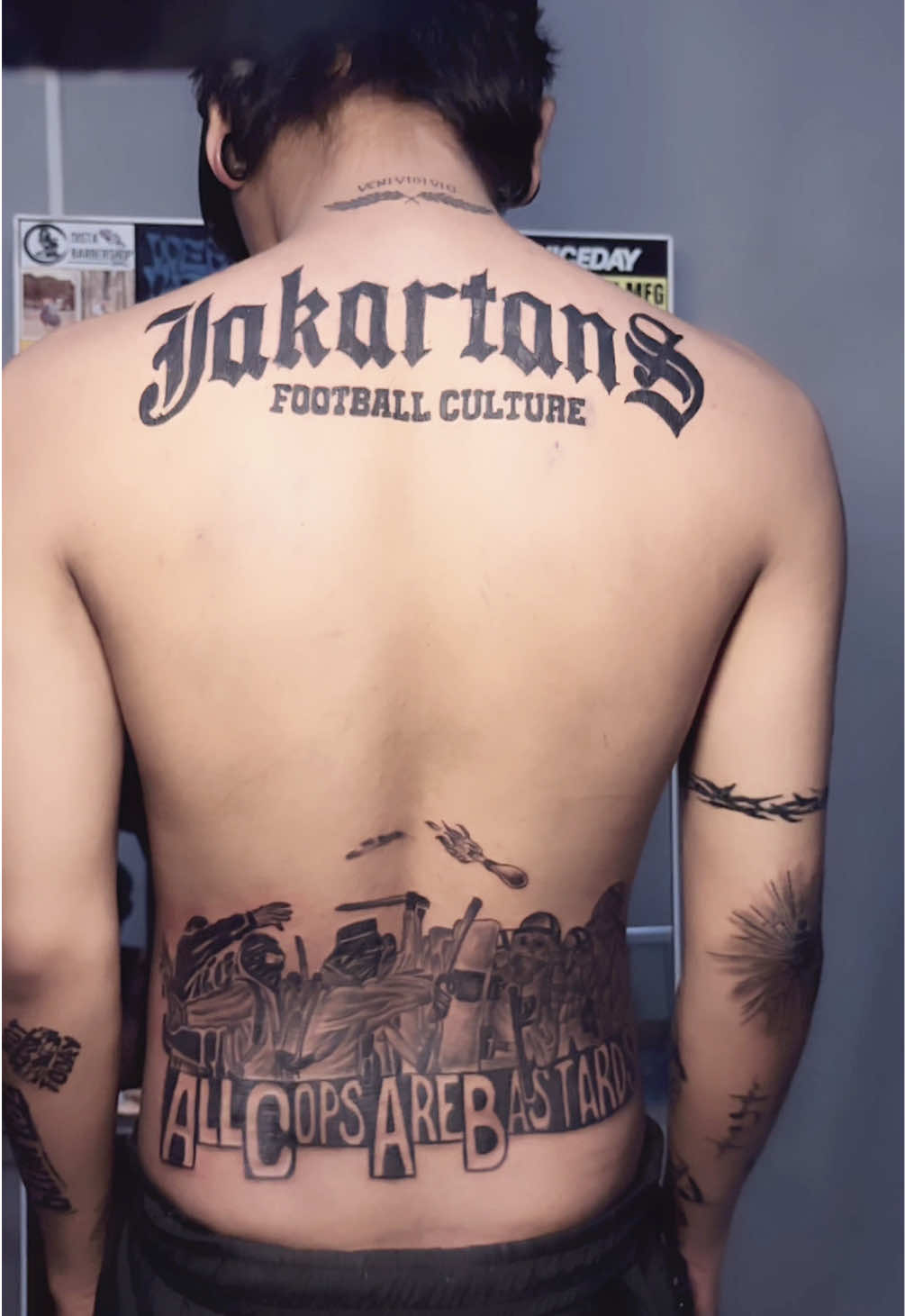 tattoos are not criminal ! #jakarta #jakmania #solo24jam #punksnotdead #tattooartist #tattoo #tattooideas #hairstyle 