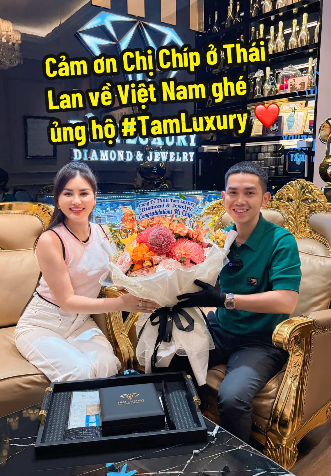 Cảm ơn Chị Chíp ở Thái Lan về Việt Nam ghé ủng hộ #TamLuxury ❤️ #TamLuxuryVN #TamLuxuryChanel #CongTyTNHHTamLuxury #TamLuxuryDiamondJewelry #TamLuxuryHoncamotchuTam 