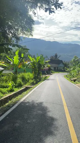 Lajeng teras ka palih kidul bale gede #balegede #balegedenaringgul #lemburkuring #jalanjalan #pilemburan #pemandanganalamsunda #jawabarat #ciwidey #ciwidey #lagusunda #klk_music #tredingvideo #fyppppppppppppppppppppppp #cianjur #naringgul #garutselatan #pilemburanendah 