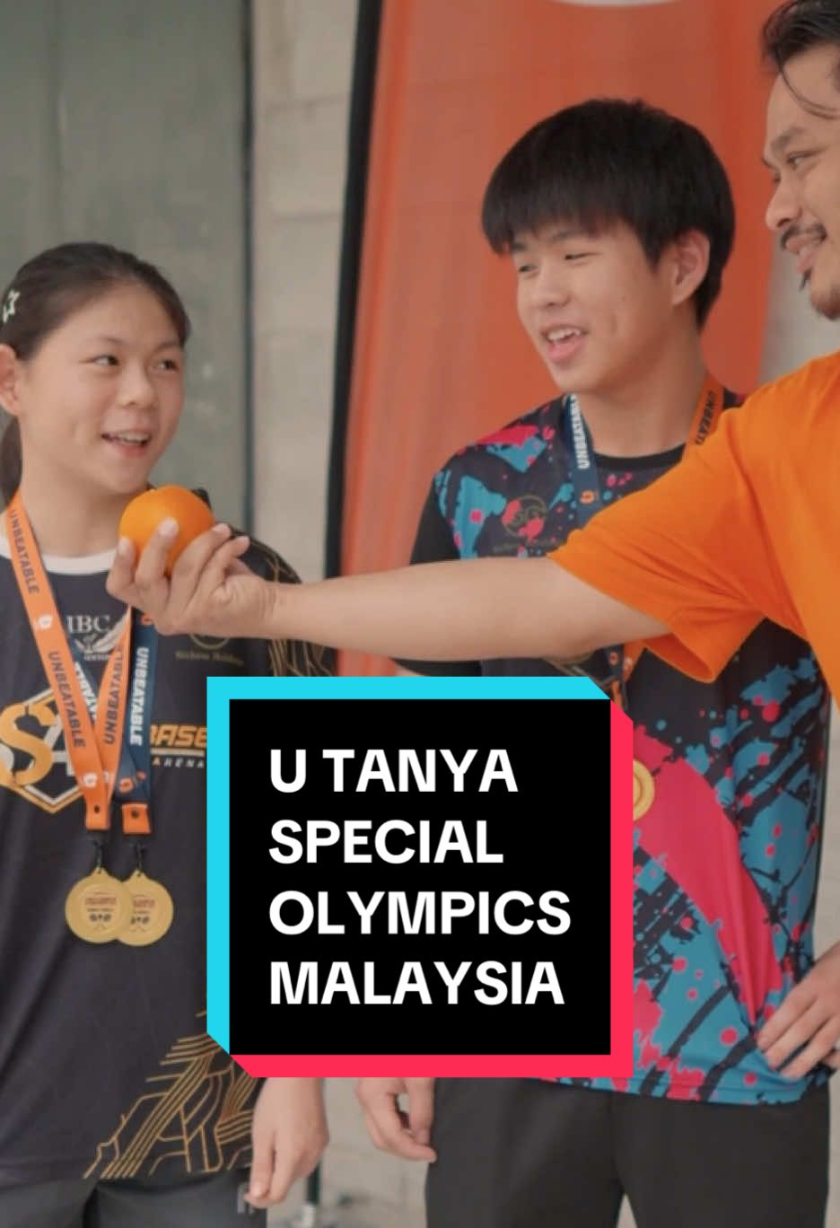 We aspire to be the guy who named himself as his idol 😭🤝🏻  Kami bangga dapat hadir and support so many unbeatable dreams at the Special Olympics Malaysia Badminton event the other day 🧡🇲🇾 In this round of U Tanya, get to know more about our next champions! 🥇 Jangan lupa share your love and support in the comments sekali tau! ✨ #UMobile5G #UnbeatableDreams