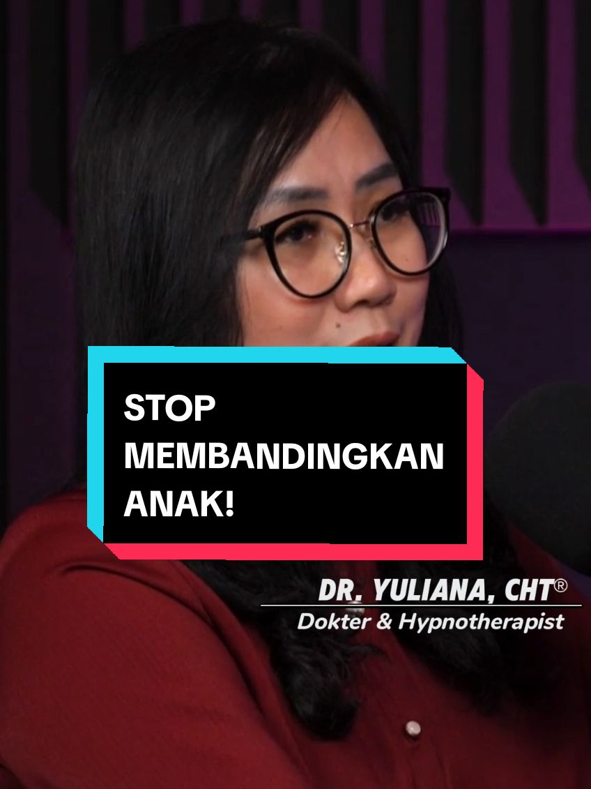 Pernah merasa jadi nomor dua di mata orang tua karena terus dibanding-bandingkan? Hentikan kebiasaan membandingkan anak! Menurut @dr. Yuliana, CHt®  kebiasaan ini bisa bikin anak insecure dan berdampak buruk saat dewasa. Yuk, berikan apresiasi yang tulus pada setiap anak! ❤️❤️ #fyp #sahabatbicara  #parenting  #psikologi  #membandingkananak  #orangtua 