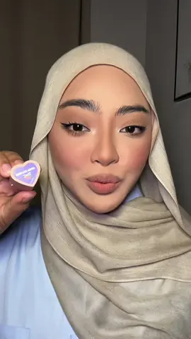 after so loonggg, finally!! grwm makeup simple guna blush stick baru 💗🫶🏽  #tanskinmakeup #tanskin @sobellacosmeticshq_ 