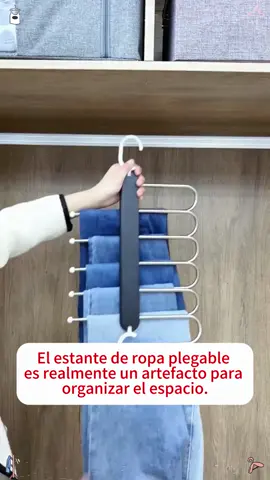 These space saving hangers really save my closet!🤗👖🤍#foryou #fyp #TikTokShop #hanger #closet #organizer #organizedhome #skirt #clothes 