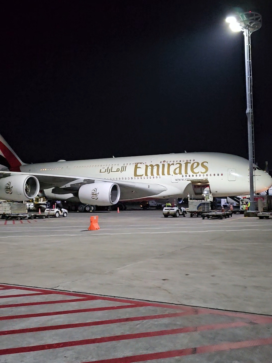 Mimpiin aja dulu kali | Emirates | EK-369 | A6-EVA | DPS-DXB | Airbus A380-842 || I Gusti Ngurah Rai Airport | Comment for Request || #emirates #denpasar #bali #dubai #aircraft #airbus #airbusa380 #fyp #fypage #fyppppppppppppppppppppppp 