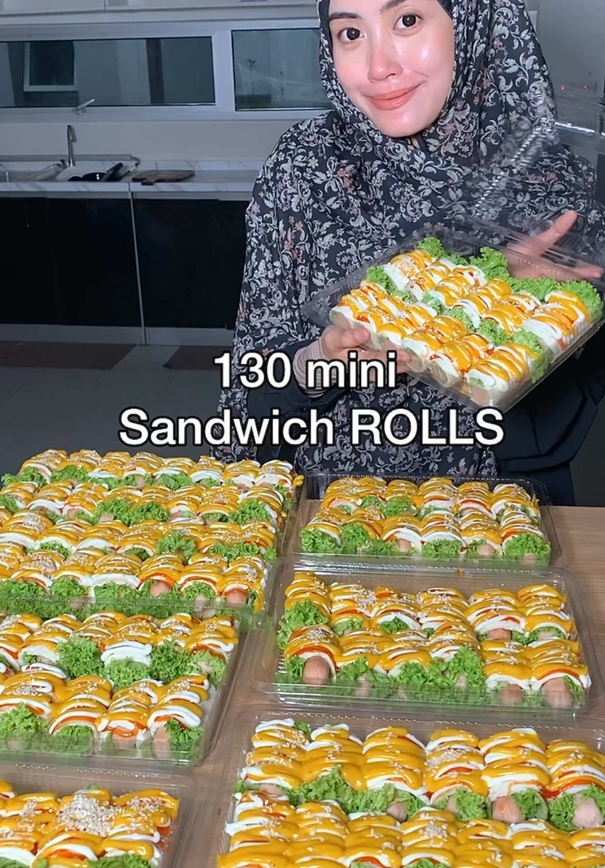 alhamdullilah rezeki dari ALLAH dapat buat 130 mini sandwich ROLLS today  untuk jemaah🤲🏻 roti 4 packet ( besar ) 2000gm hotdog timun 2  salad  sos cili  mayonis cheese sos siap selamat mencuba!❤️