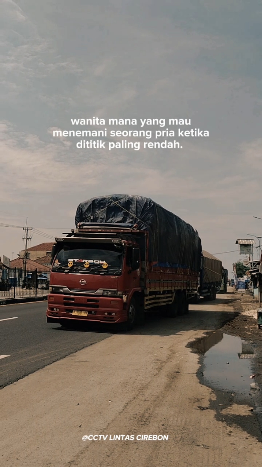 #cctvlintascirebon #cctv_truck_indonesia #komunitastruckindonesia #SDTTI #trucksofttiktok #trailerindonesia #hino500 #pelaripantura #salamsatuaspal #seduluran #darikamerajadisaudara #fyp #fypシ゚ #foruyou #foryoupage 