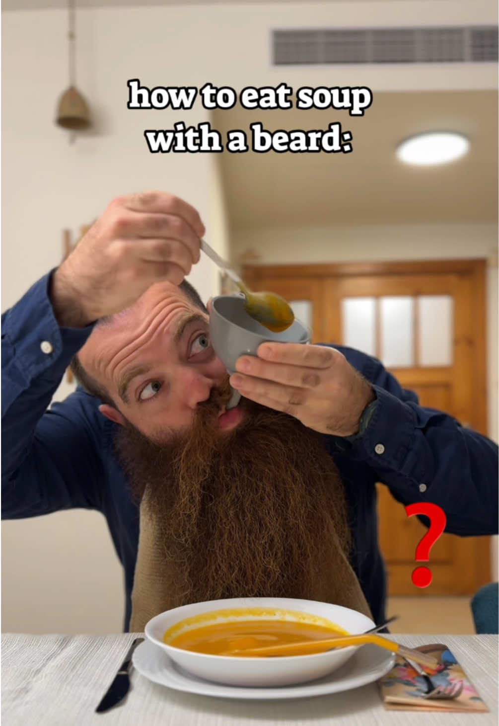 How to eat soup with a beard : Winter Edition 🍜🎅🏻❄️ #beard #beardedgilad #foryou #fyp #soup #bearded  #howtotiktok 