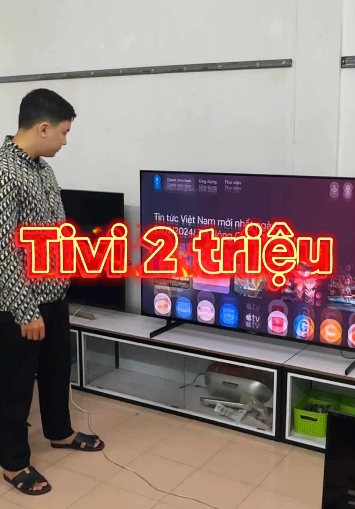 Tivi giá rẻ chính hiệu #samsung #aqua #tivitonkho #thucudoimoi #lg #casper #sony #dienmayxanh #dienmay #nhanghi #khachsan #daikin #dienmayhoangkhiem #tivixiaomi #tivitreotuong #tivigiare #tivitrungbay #tivisieuluot 