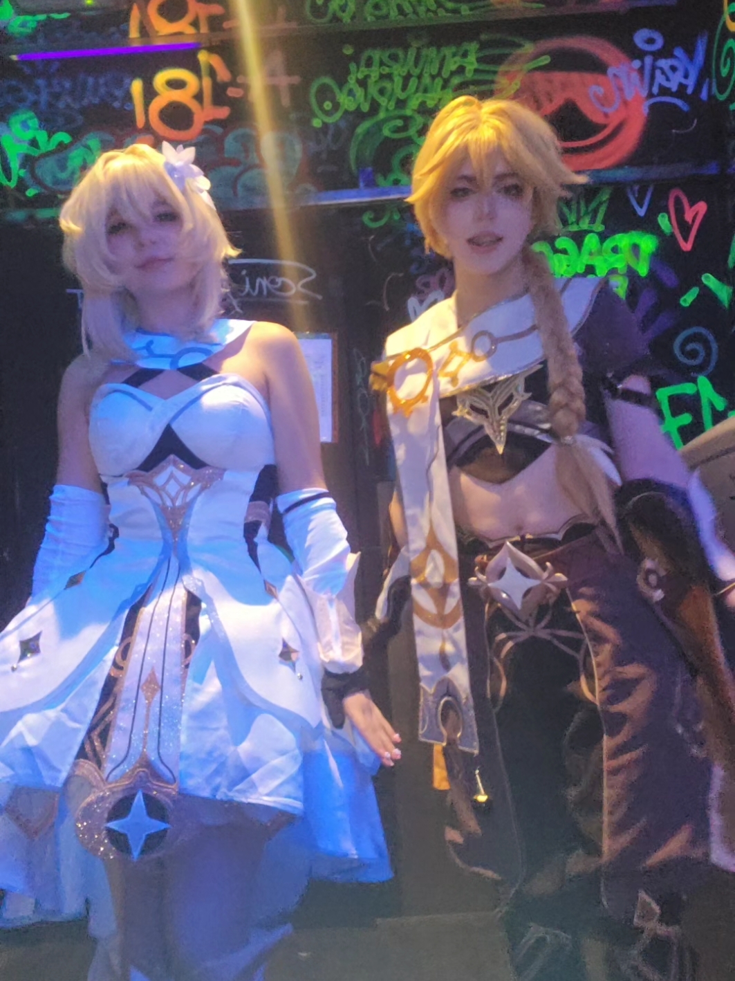 ver.1 of this video @pan de piña 🍍 is the lumine!! #genshincosplay #aethercosplay #luminecosplay #aether #lumine #hoyocreators #genshin 