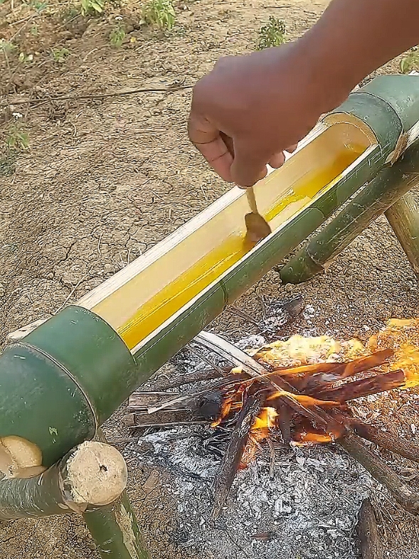 Bamboo egg recipe🥚🔥🪵🏕️🌳#Recipes #nature #camping #outdoorcooking 