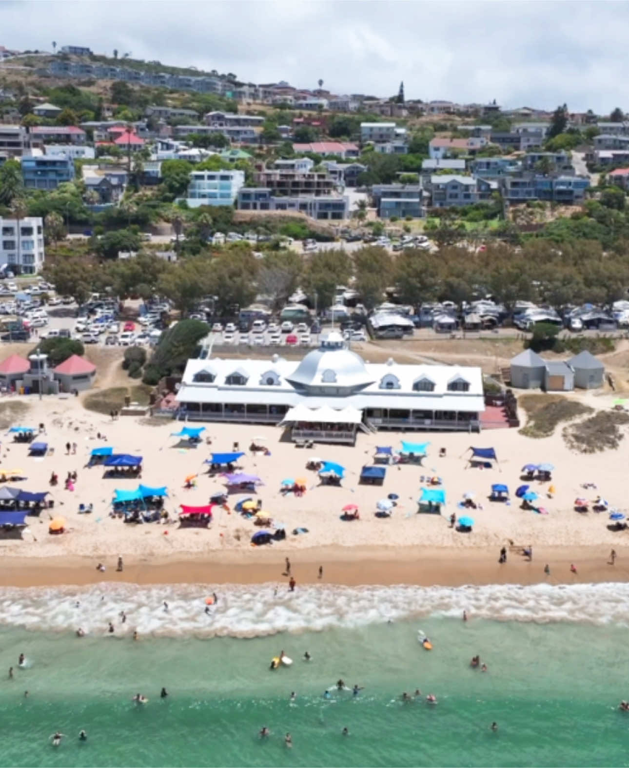 Santos Beach! ☀️🌊👙⛱️🏖️🏝️ #LongerVideos #MosselBay #Hartenbos #GardenRoute #WesternCape #SouthAfrica #Africa #VisitMosselBay #VisitHartenbos #MosselBayTourism #Tourism #IconicMosselBay #TravelSouthAfrica #TravelGoals #HiddenGems #BeautifulDestinations #CoastalLiving #AdventureAwaits #NatureLovers #TravelVlog #Beach #Summer #Holiday 