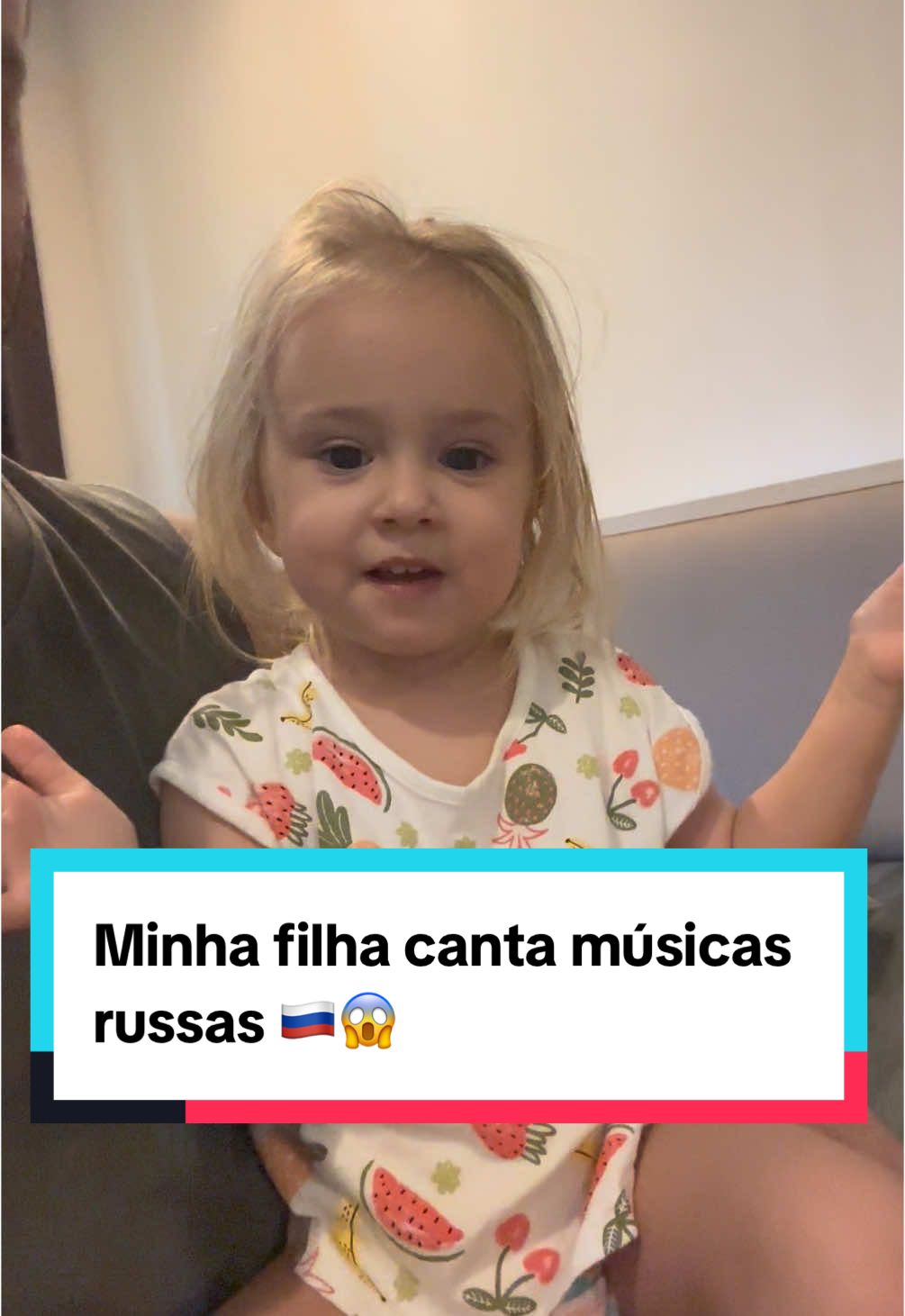 Minha filha canta músicas russas 🇷🇺😱