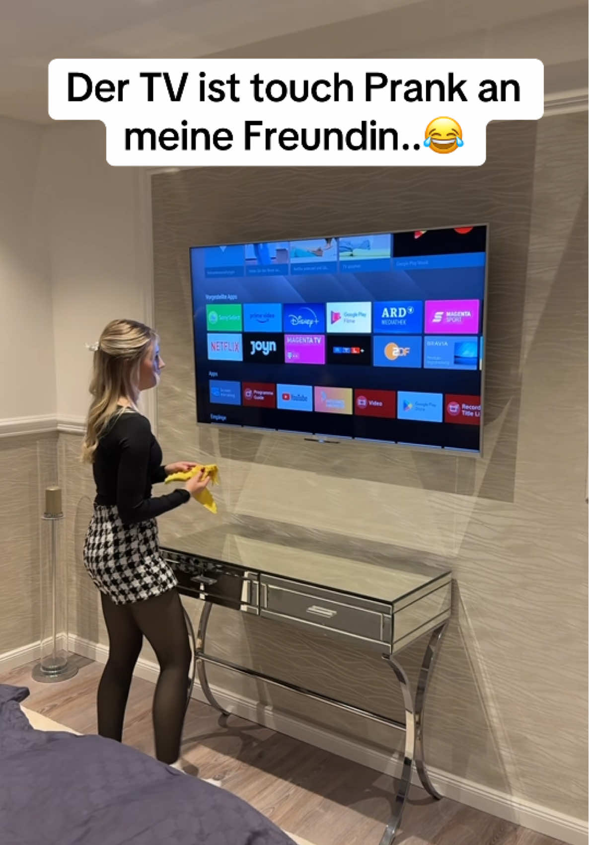 Frauen und Technik 😂 #foryou #comedy #prank #fy 