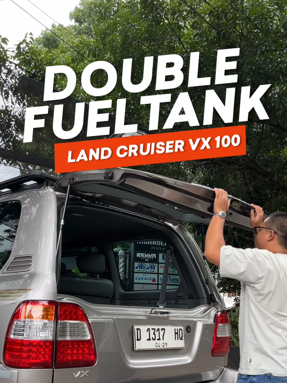 Land Cruiser VX 100 dengan tangki ganda, kaya gini cara pakenya! #landcruiser #diesel #4x4 #offroad #overland #mobilmewah #mobilbekas 