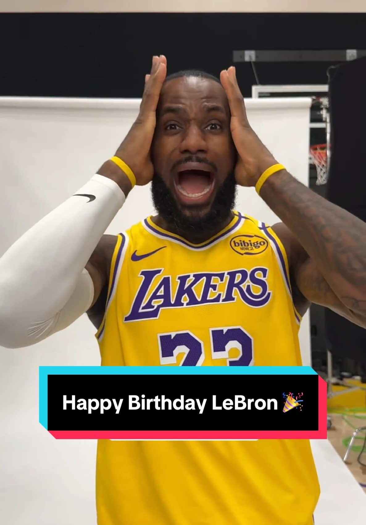 Happy 40th birthday to #LeBronJames 🎉 #NBA #LeBron #Birthday 