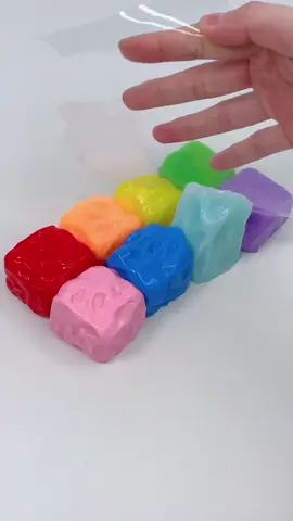 FUFUSQUISHY ASMR🟧🟪8pc Milk Cubes