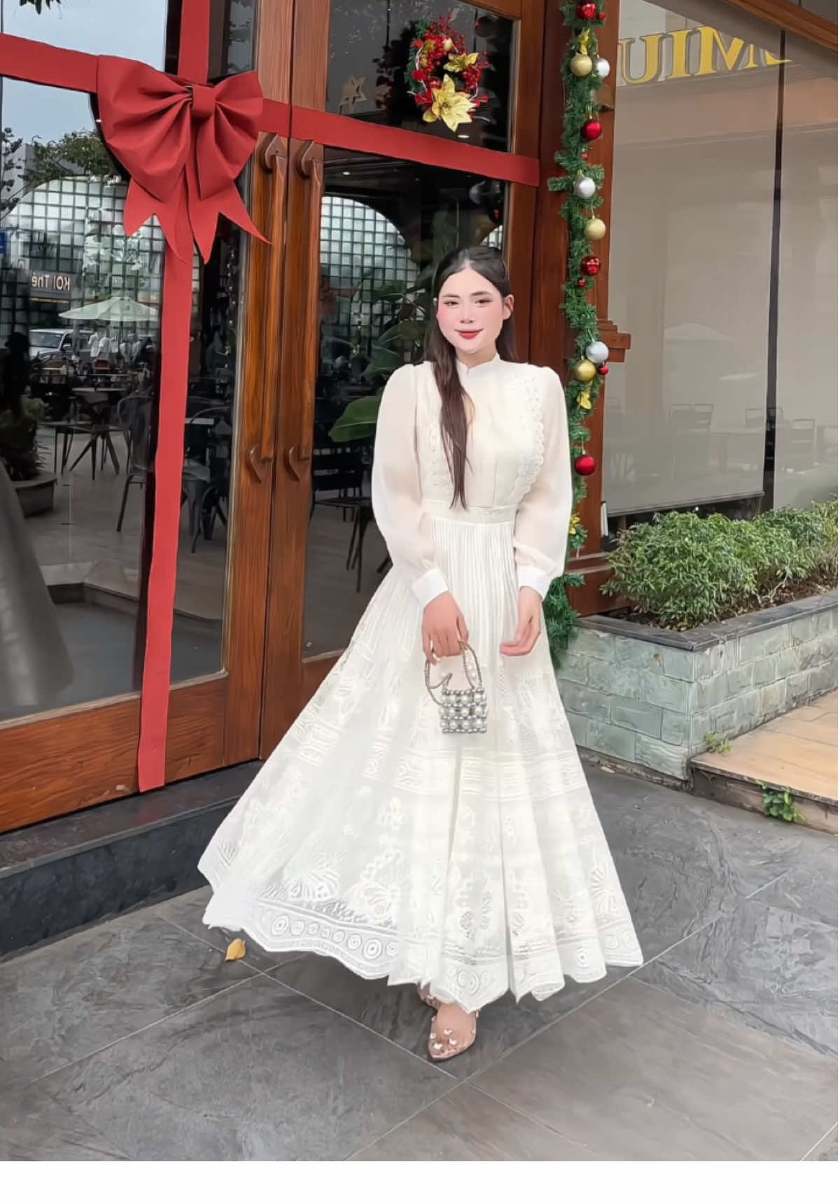 Hãy nở nụ cười mà em xứng đáng 🥰 #vayxinh #vaythietke #trending #xh #viral 