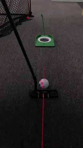 putting laser aid. Get to next level this winter #arttodo #arttodogolf #golf #golfputting #puttinggreen #holeinone #foryoupageofficiall #tiktokshopholidayhaul 