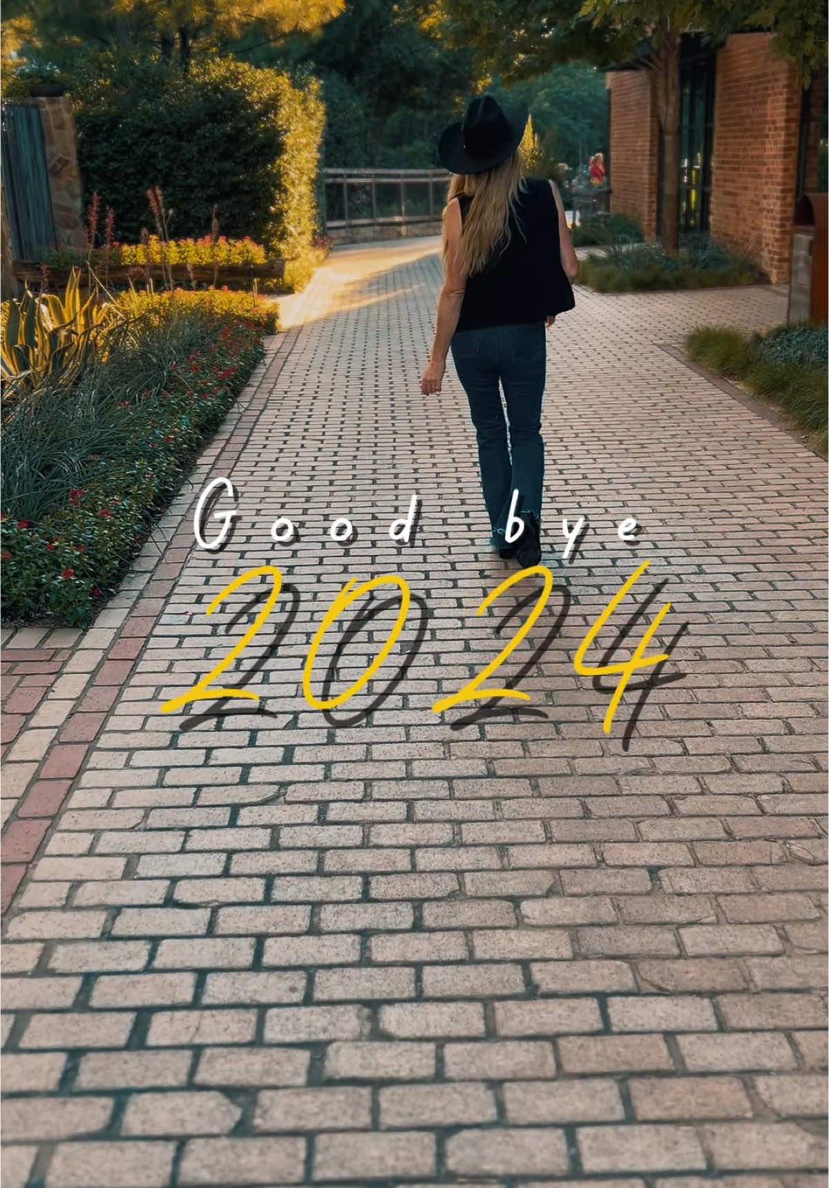 Goodbye 2024. 🖤✨ #goodbye2024 #2024 #newyear #capcut 