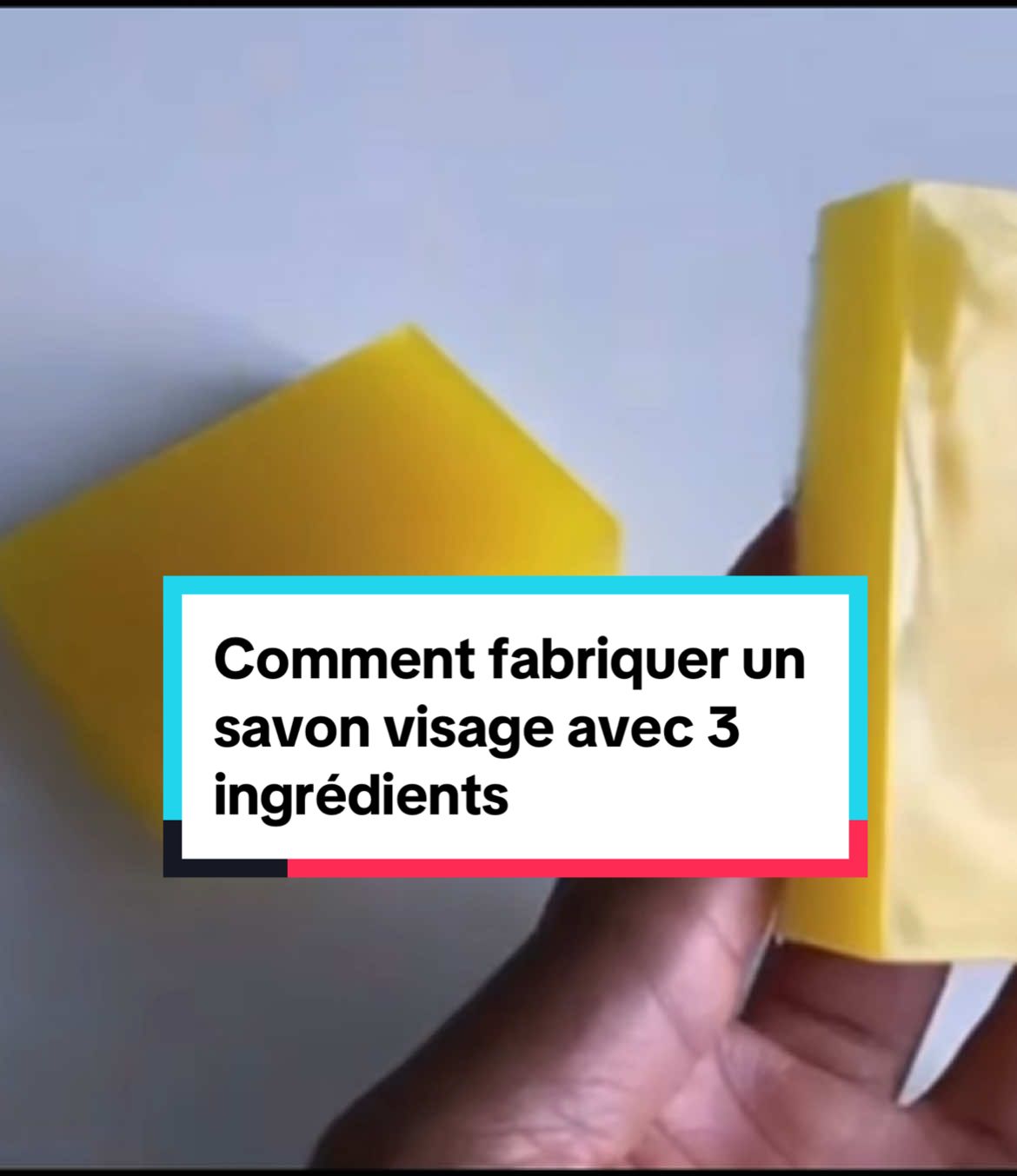 Comment fabriquer un savon visage exfoliant, hydratant et gommant juste avec 3 ingrédients.#pourtoii #foryoupage #motivation #vlogs #Vlog #astuce #astuces #astucetiktok #savon #savon#savonsolide #savonnerieartisanalefrançaise🇨🇵 #savontransparent 