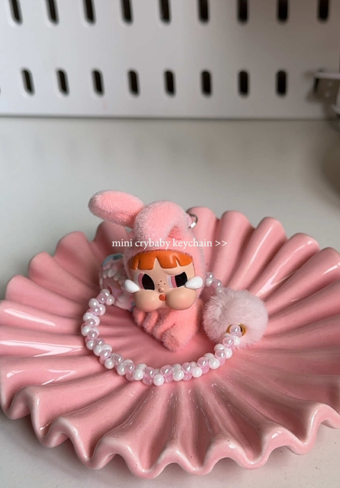 sooo cutieeepieee >>  #crybaby #anikanik #bagcharm #keychain #cutestuff #fyp #foryoupage #foryou #tiktokfinds #budolfinds 