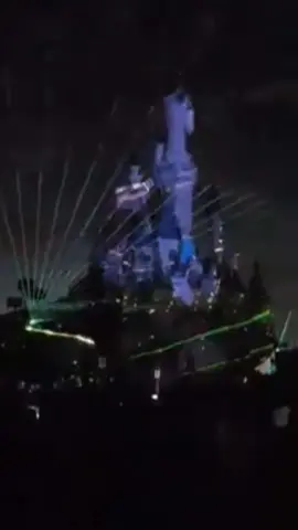 star wars light show at Disneyland Paris  #disneyland #disneylandparis #starwars #lightsaber #disney #disneylandilluminations #disneyfireworks #disneystarwars 