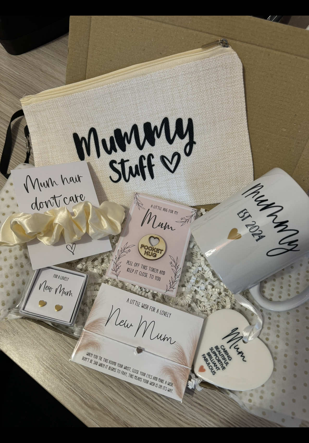 Tag a new mummy who would love this gift box ❤️ find this gift box under occasion boxes on our website 🫶#fyp #newmum #newmumgiftboxes #mumtobesoon 