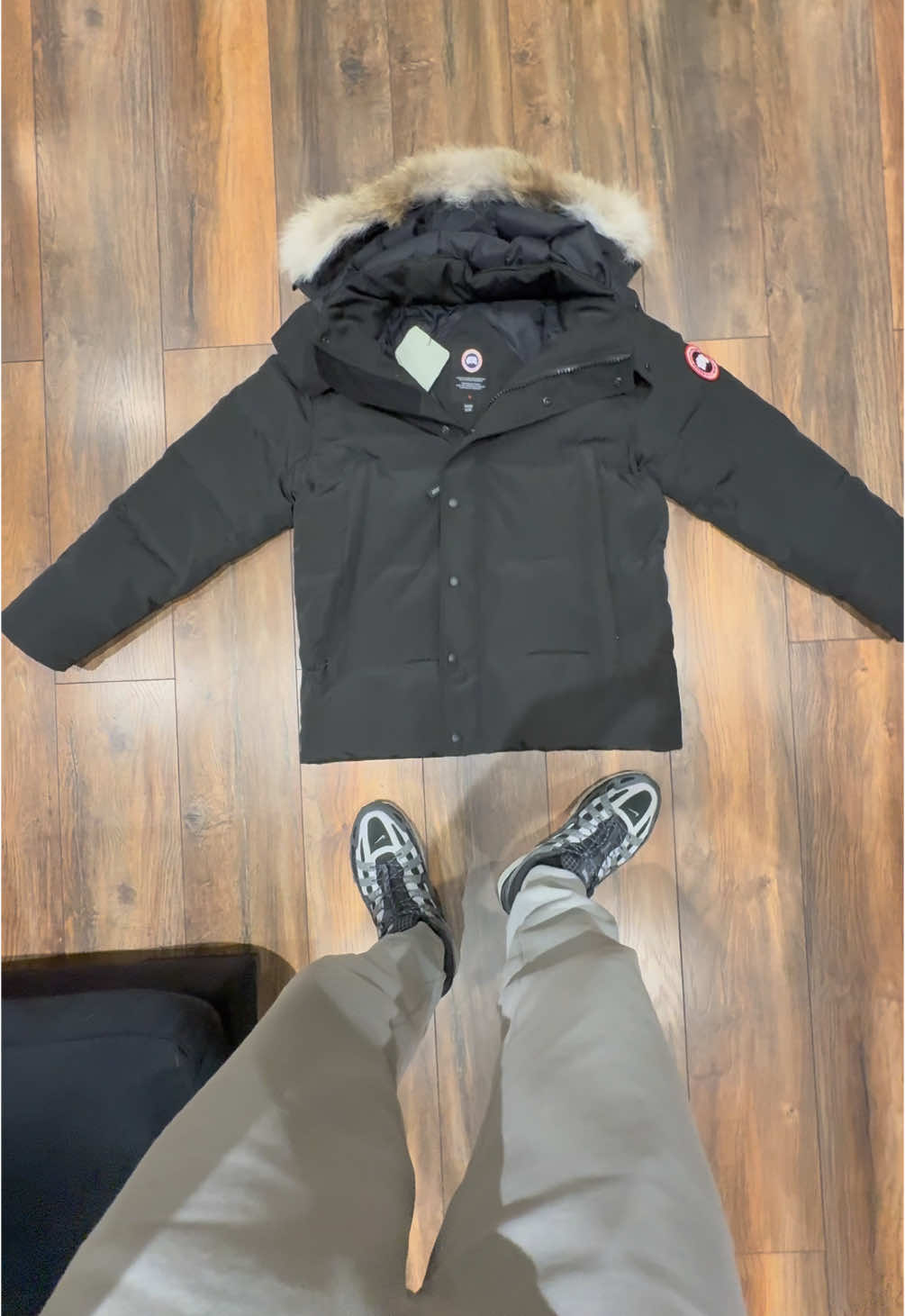 Canada goose Wyndham Park red badge, black coat sourced in for overseas client 🌎 #ca#candagooseo#soldv#overseasi#viarlo#wowbharabitey#fypo#goose