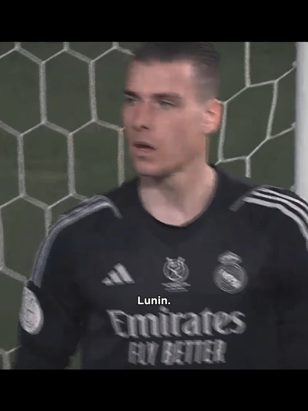 Lunin 🤯 #lunin #footballskills #real #ukrainefootball #skills 