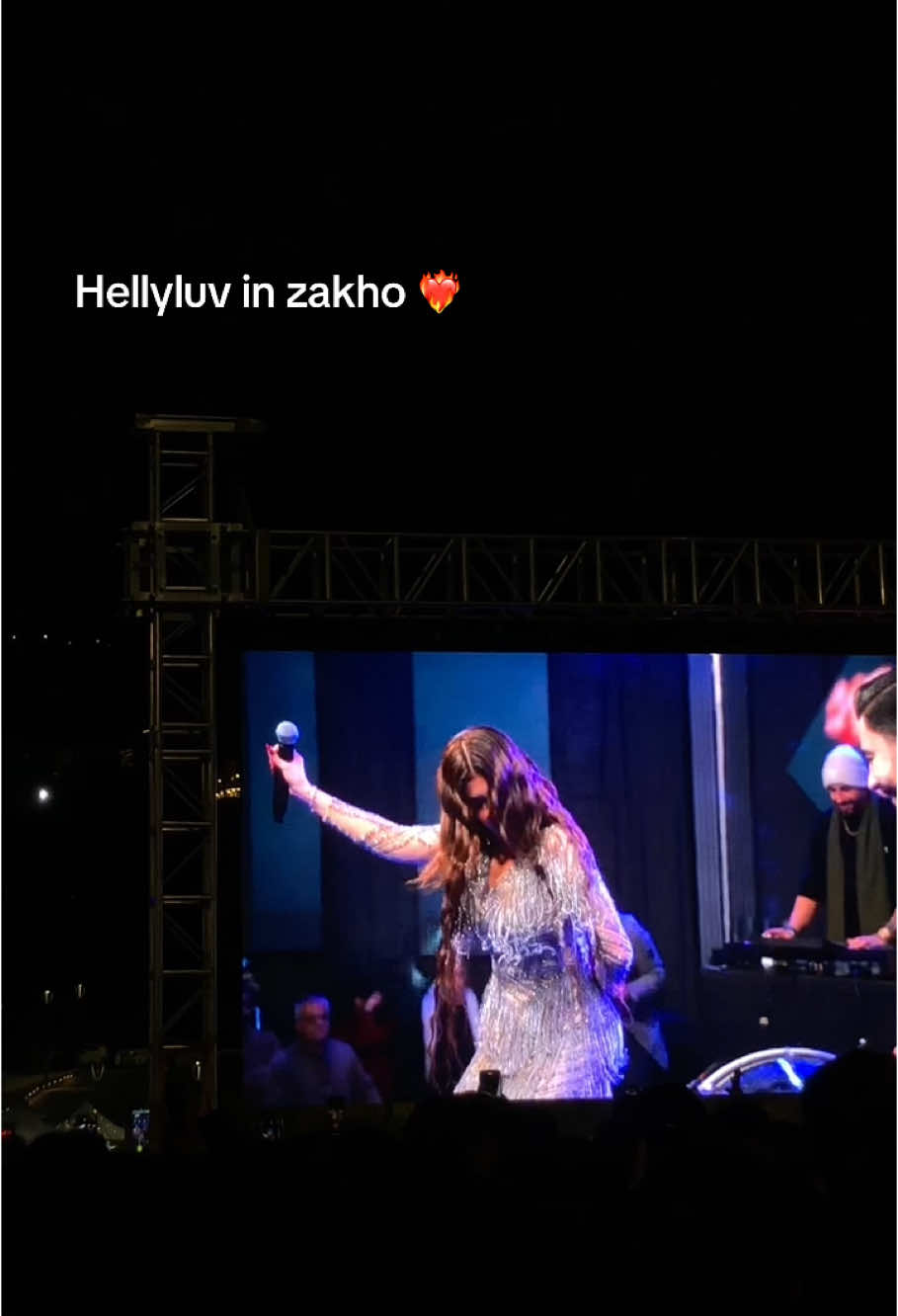 Concert hellyluv in zakho ❤️‍🔥#w22 #viral ##fouryou #zakho #viralvideo #shvancomando #zaxo_duhok_hewler_slemani_hawl #زاخو_دهوك_هولير_سليماني_ئاكري_سيمي 