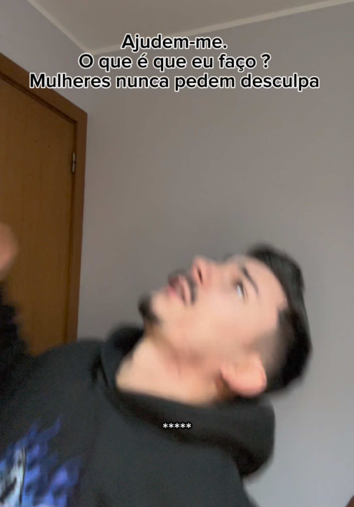 AJUDEM-ME, RÁPIDO! Não sei o que fazer 😂