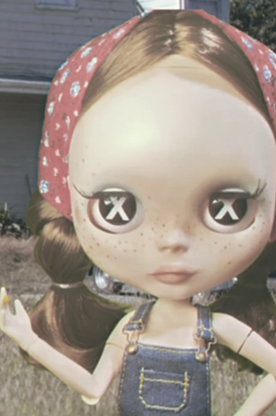 Maxine showing off her new eye chips 👀 #a24 #maxxxine #maxineminx #x #pearl #tiwest #miagoth #artistsoftiktok #blythedoll #customdoll #fyp #DIY #customblythe #blythe #filmtok #letterboxd 