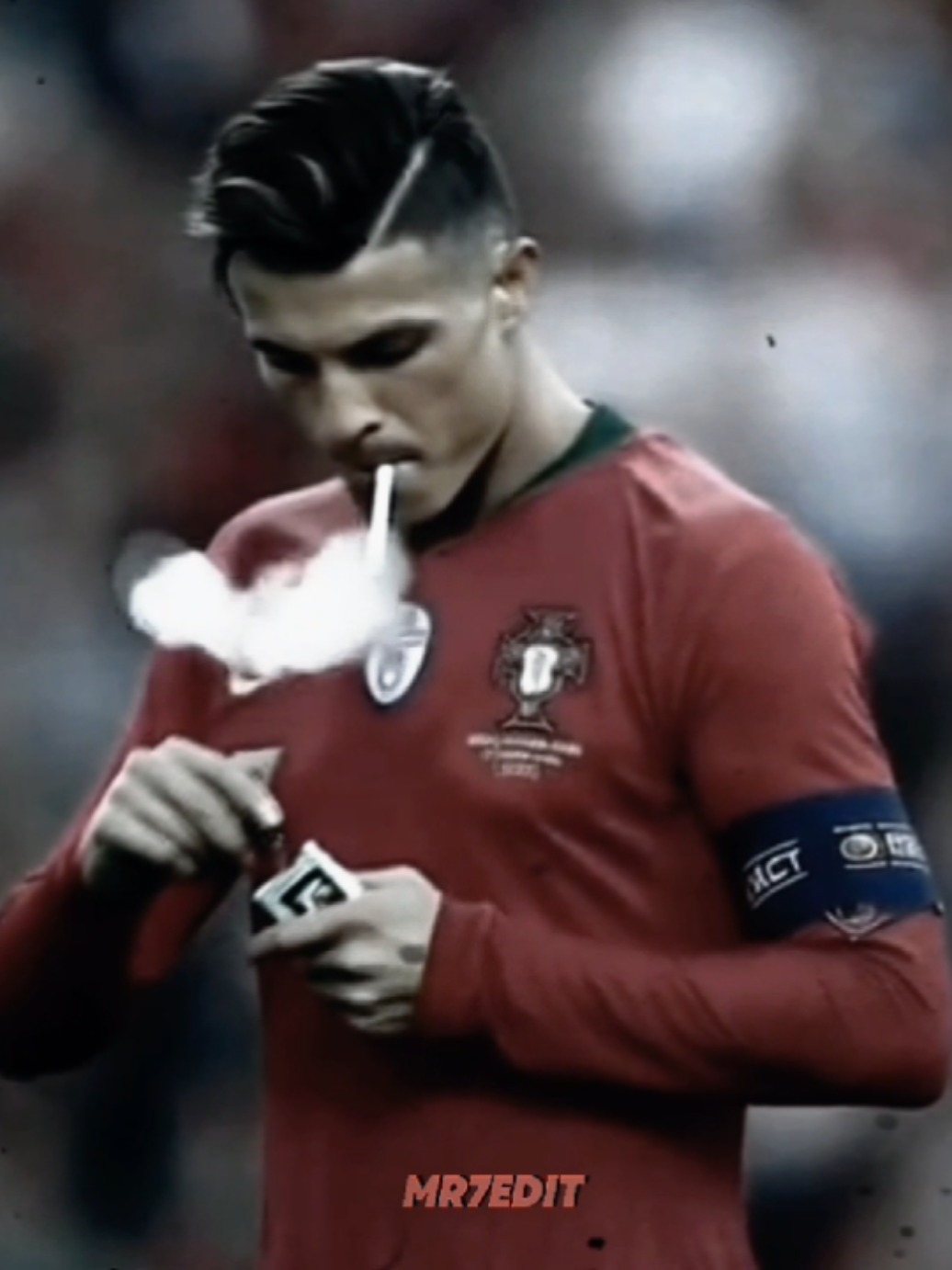 عطني سقارة🚬 #cristianoronaldo 