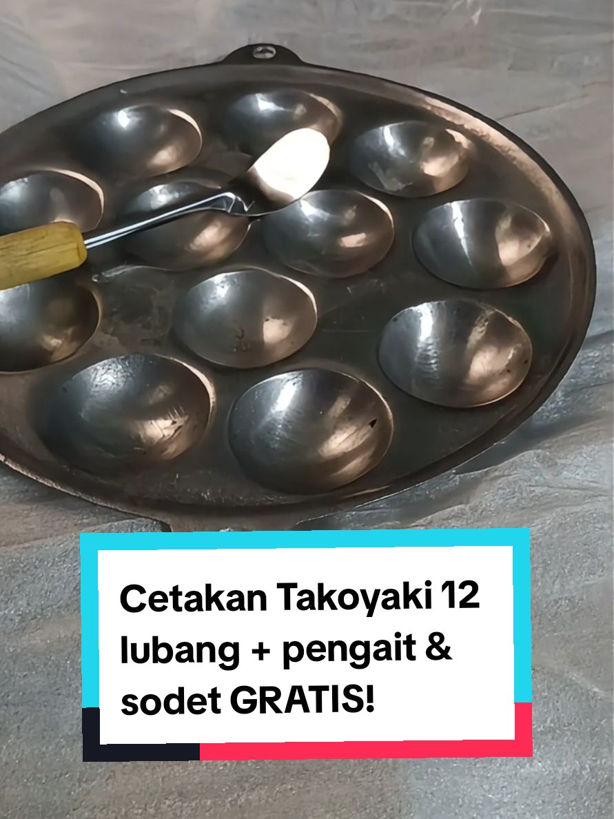 Praktis masak takoyaki & baklor! Cetakan 12 lubang + pengait & sodet GRATIS! 🔥 #cetakantelor  #cetakantakoyaki #alatdapur  #dapurpraktis  #masakhemat 