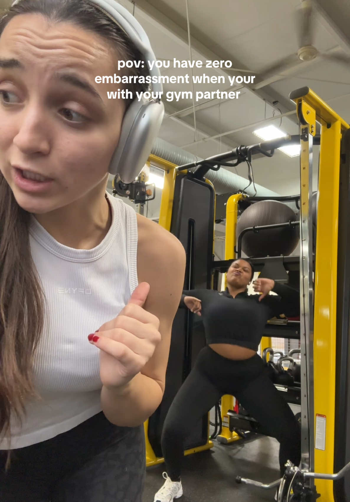 Zero concerns when w my gym partner lol  #trending #gympartner 