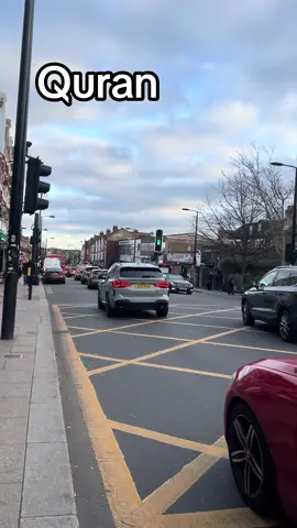 #london #sydenham #nightview #quran_alkarim #beautifullvoice #foryoupagee #tik_tok #viral 