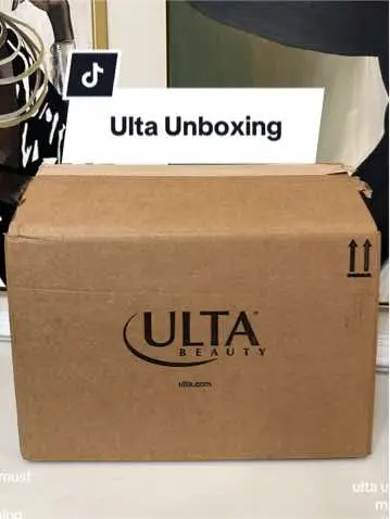 Every year around this time I use $250 worth of points that I accumulated throughout the year, combined with the holiday 20% off coupon and do a shopping spree for the free! I LOVE shopping at @Ulta Beauty I got the @PATTERN Beauty steamer, repurchased the @Clarins USA Double Serum and got some goodies from @LOCCITANE  Earlier this year I used all my points for a Dyson Airwrap and paid only $20 for it. Ulta’s point system cannot be beat! #ultashopping #ultahaul #ultaunboxing #SelfCare #ultafinds #treatyourself  #creatorsearchinsights 