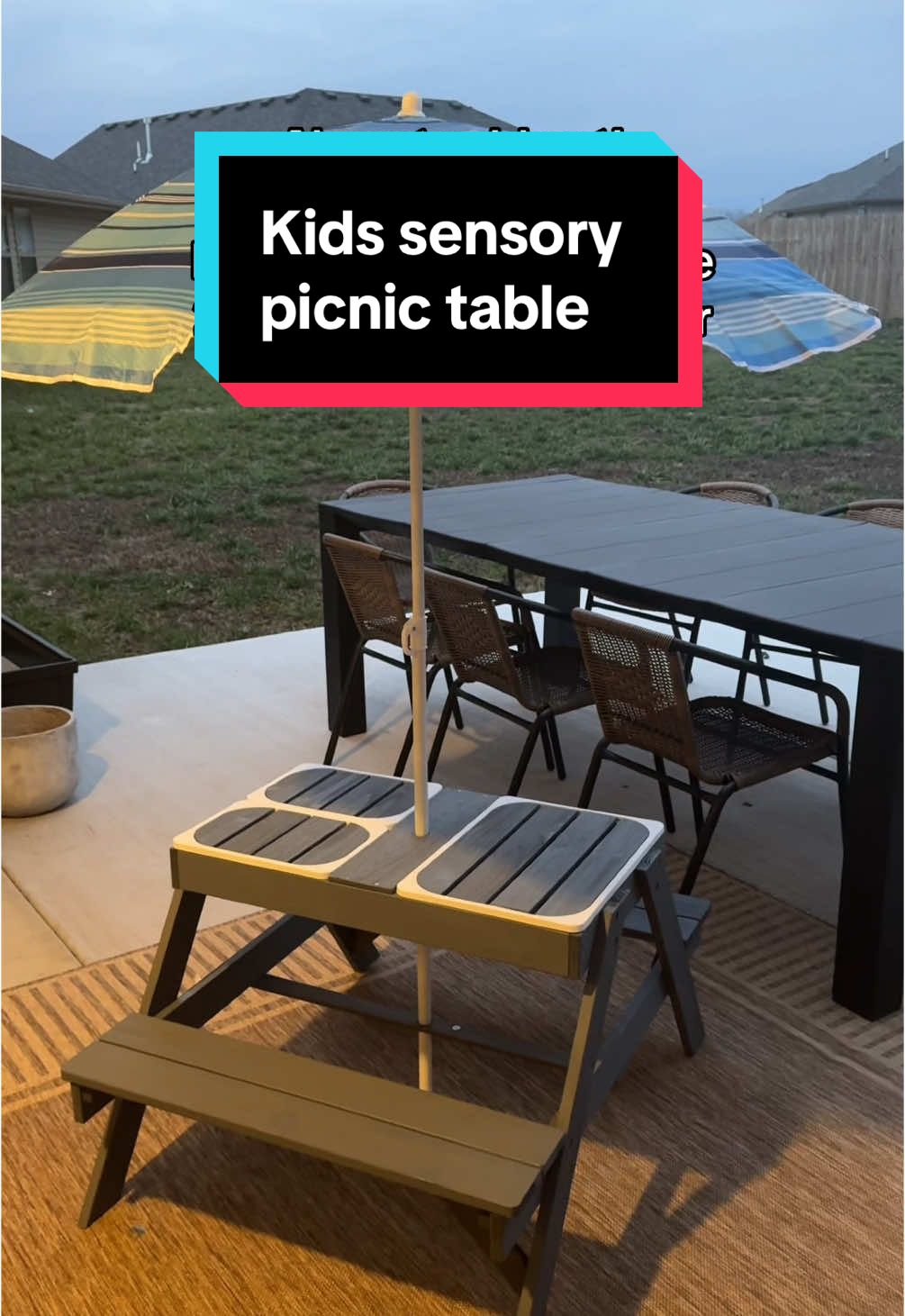 Real wood, high quality kids picnic sensory table with umbrella included! #kidstable #kidspicnictable #sensorytable #kidssensoryactivity #kidssensorytable #sahm #sahmlife 