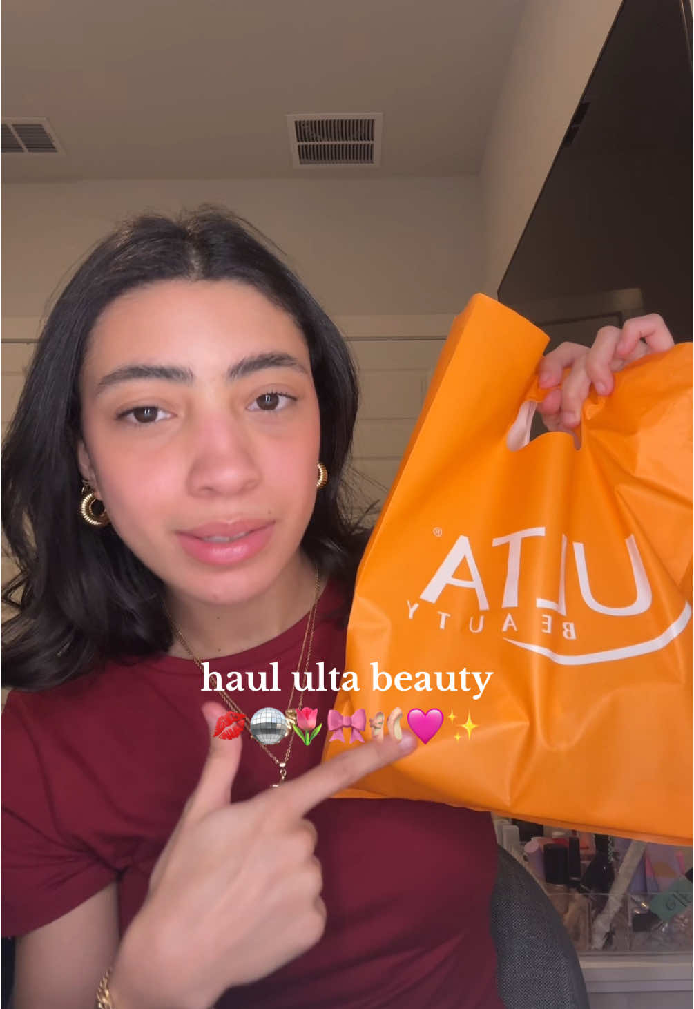 el último haul de 2024 tenía que ser makeup o ropa 🧍🏽‍♀️ #fyp #paratiii #viral #contenido #contentcreator #haul #hauls #makeuphaul #ultabeauty #makeup #ultabeautyhaul 