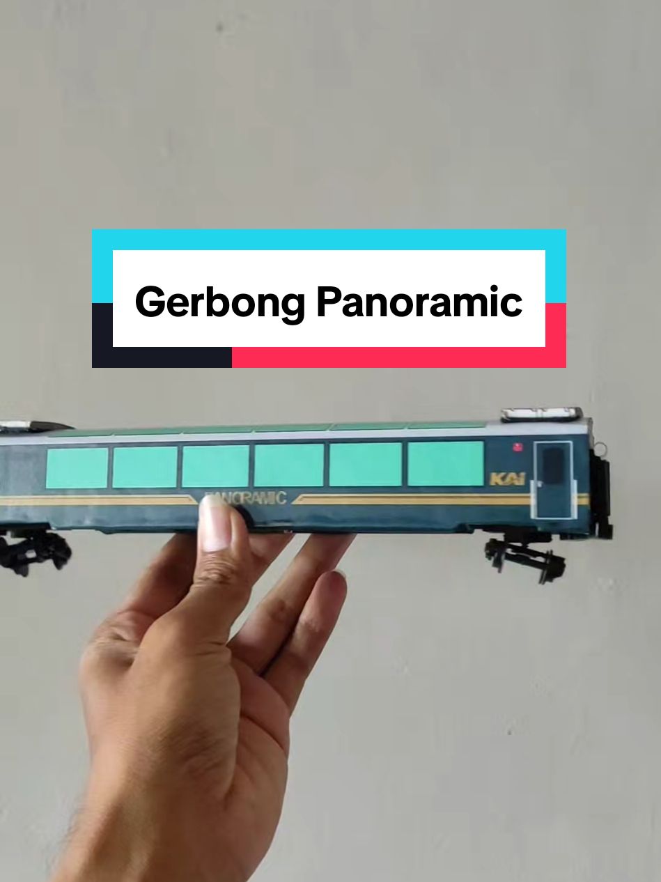 Gerbong Panoramic _ #miniaturkereta #keretamainan #mainankeretaapi #mainankereta #keretaapi #kereta #railfansoftiktok #railfansindonesia 