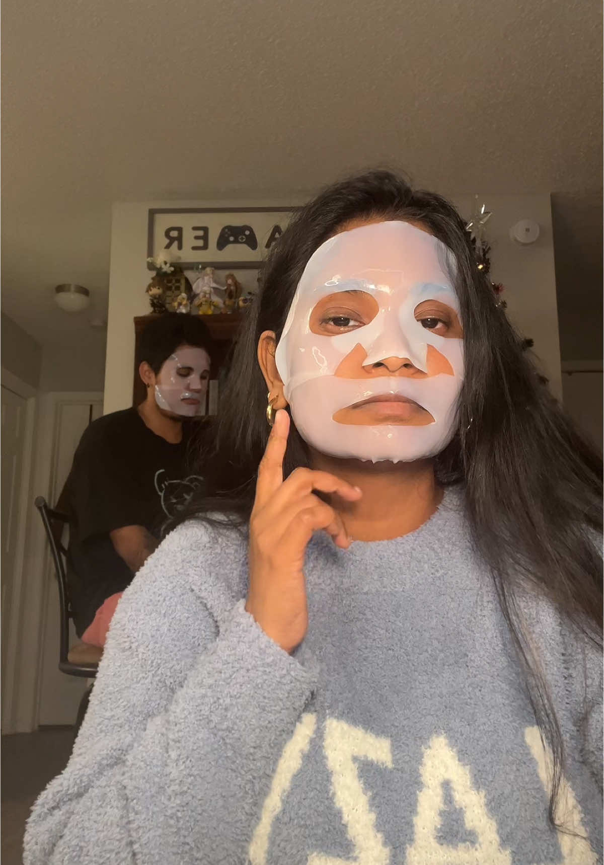 When he messes with my skincare routine😫😫 #skincare #husband #disturb #skincareroutine 