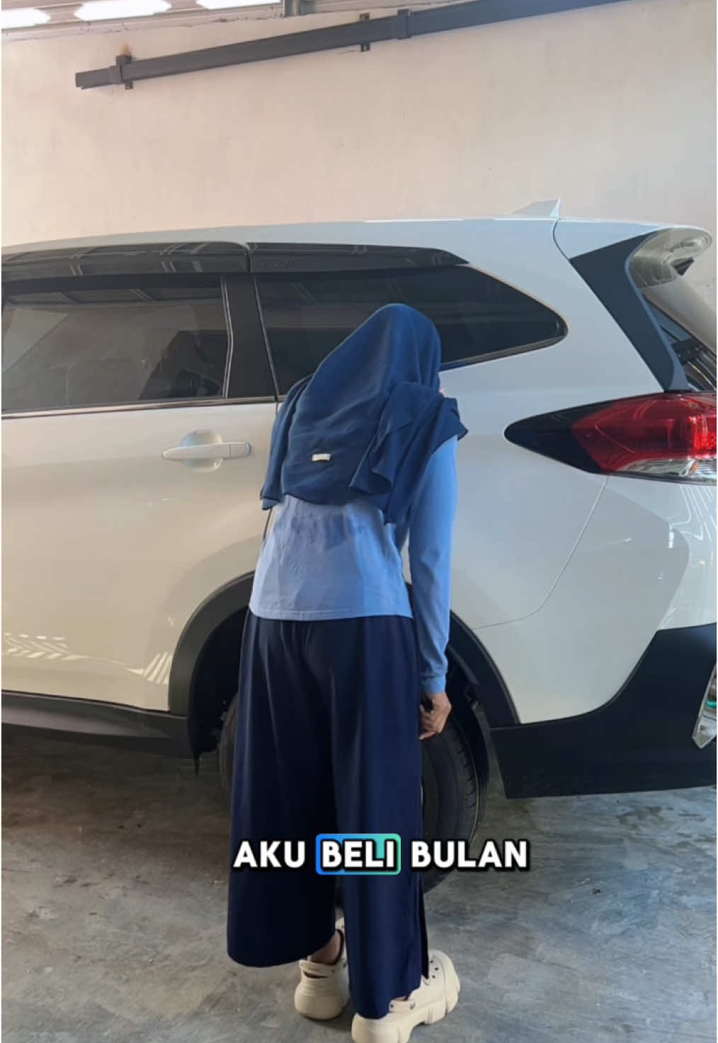 #masyaallahtabarakkallah sejak bulan Desember 2022 aku nggak pernah ambil uang hasil ngontenku sama woyong kecuali buat keperluan woyong seperti makan dll.. Kami nabung supaya awal tahun bisa kebeli mobil ini 🥹 tapi ternyata Allah punya rencana lain 🥹🥹.. kim woyong di ambil sebelum aku beli mobil ini.. Mutusin untuk beli mobil ini setelah kimwoyong tidak ada lagi bukan hal mudah untukku  btw guys.. jadi tolong komennya yang happy -happy aja yaa 🙏🏻🙏🏻❤️ #kimwoyong #cat #catsoftiktok #kucingoyen 