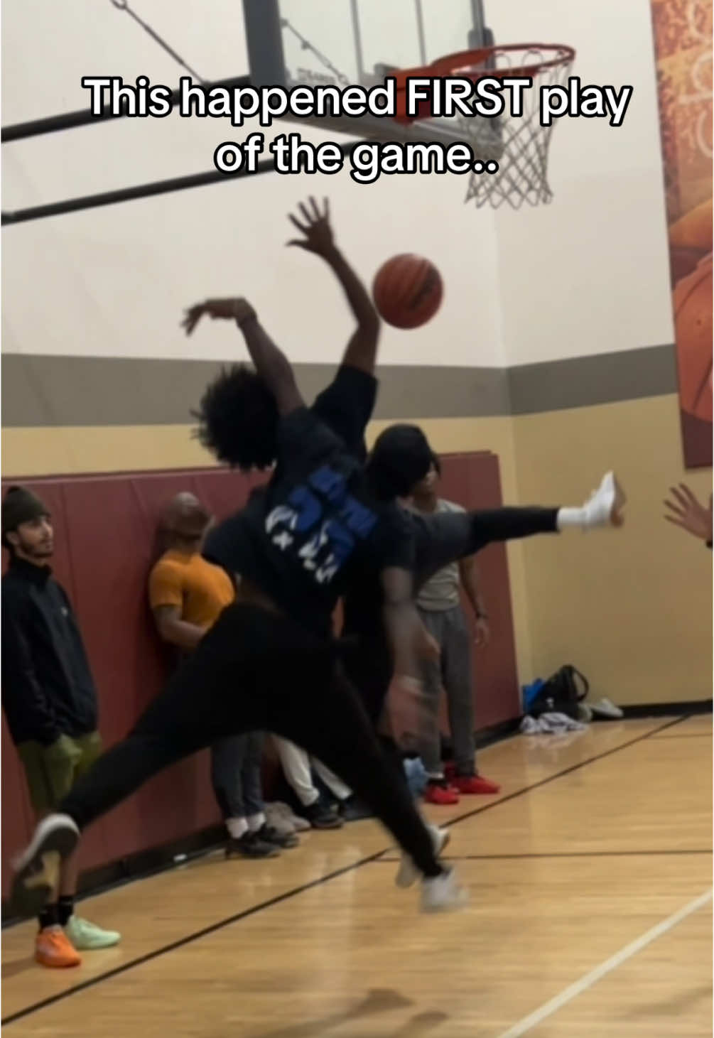 We need refs what’s the call🤣 #athletes #basketball #sports #explore 