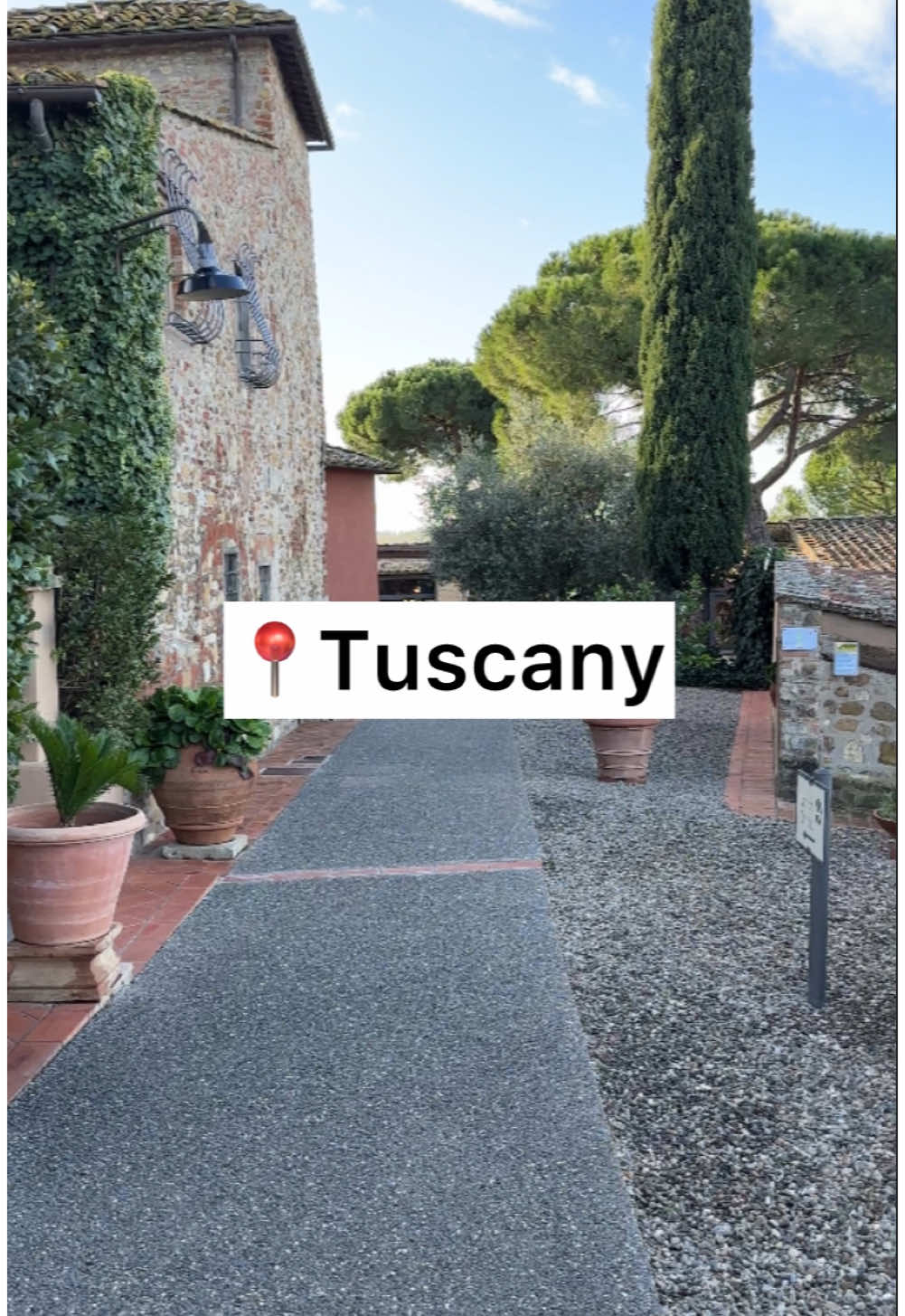 We almost cancelled - it seemed too good to be true! 😬 Thank goodness we didn’t because this was the most amazing place to stay in Tuscany! Hidden gem for sure!  We want to literally live here for ever!  #tiktoktravel  #traveltiktok  #tuscanyitaly #florenceitaly #italy #florence #italytravel #visititaly #firenze #luxurytravel #luxurytravels #bucketlisttravel #hiddengemitaly #travelitaly #travelitaly🇮🇹 