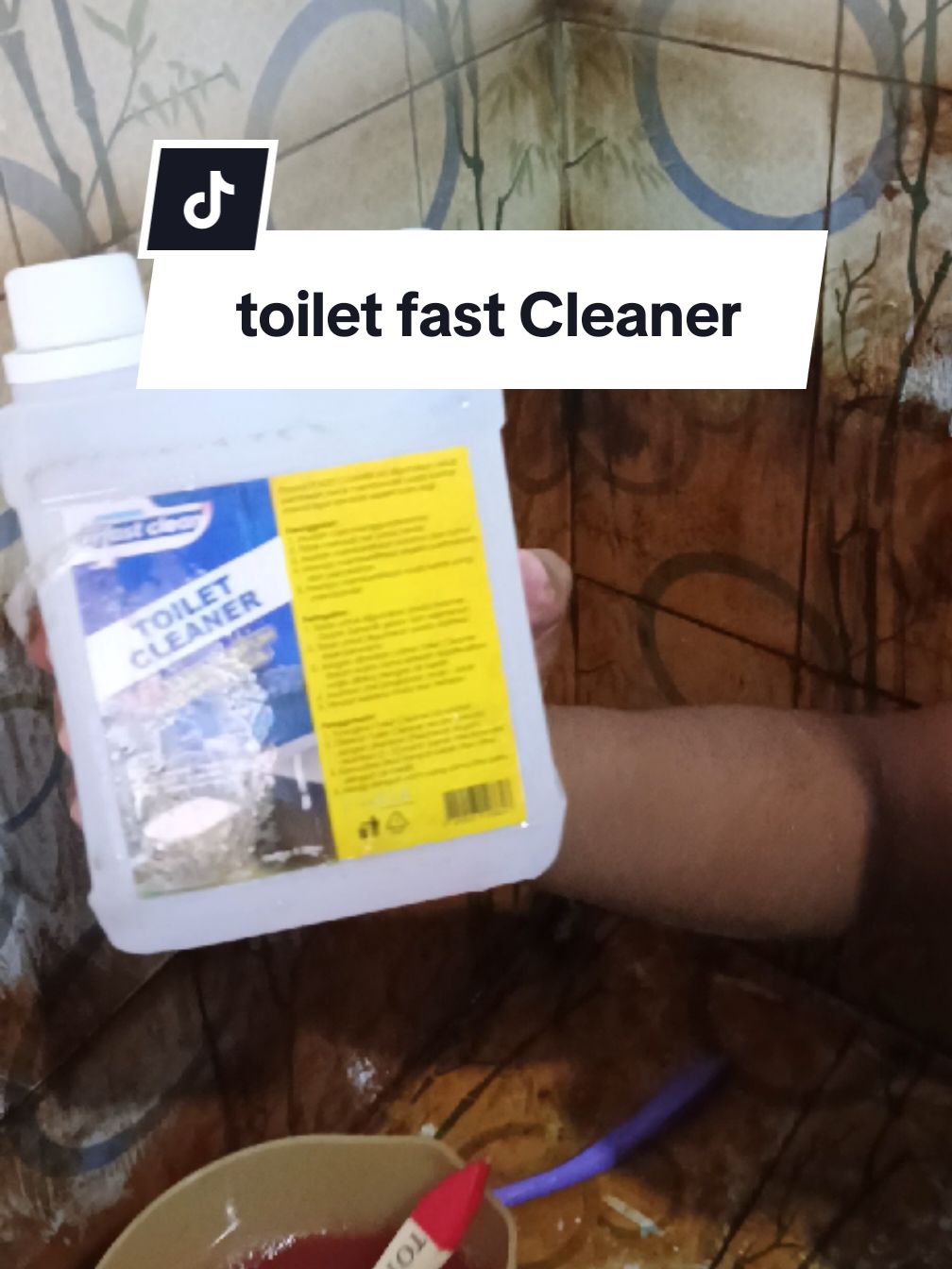 toilet fast Cleaner yang bisa membersihkan noda membandel di kamar mandi kalian #fastcleaner #pembersihkerak #pembersihkamarmandi #pembersihkerakkamarmandi #fyp 